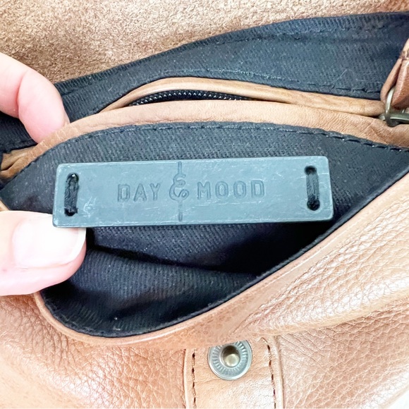 DAY AND MOOD BROWN LEATHER SMALL CROSSBODY PURSE WITH BRAIDED STRAP - Picture 5 of 8